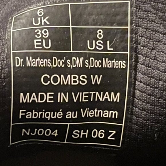 Dr. Martens Combs Boot - Picture 7 of 7